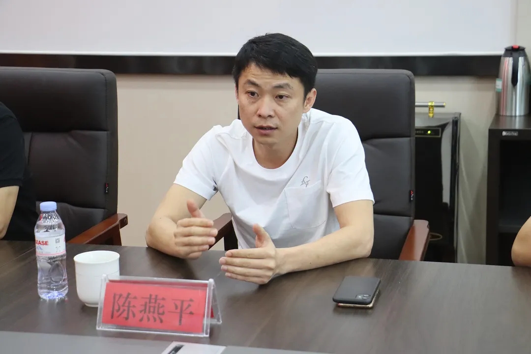 深化務(wù)實(shí)合作 煙店未來(lái)可期——煙店鎮(zhèn)與福建福南軸承有限公司召開(kāi)座談會(huì)